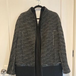 Tahari long coat with full zipper